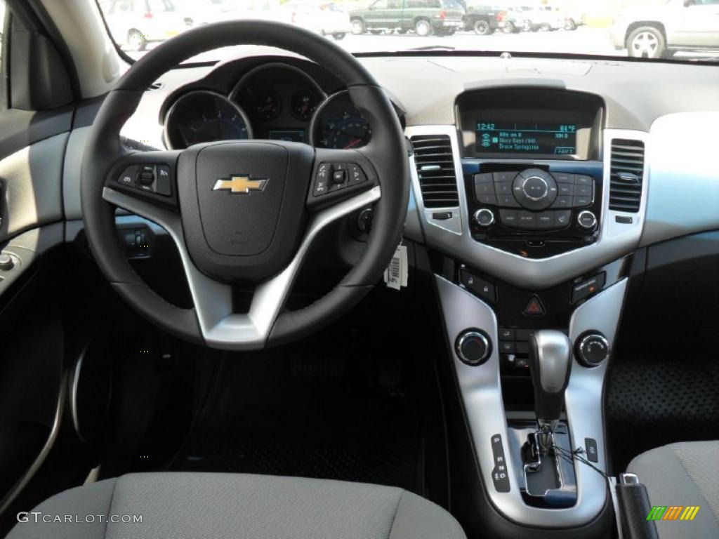 2011 Chevrolet Cruze ECO Medium Titanium Dashboard Photo #48586633