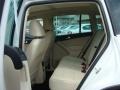 Candy White - Tiguan SE Photo No. 5