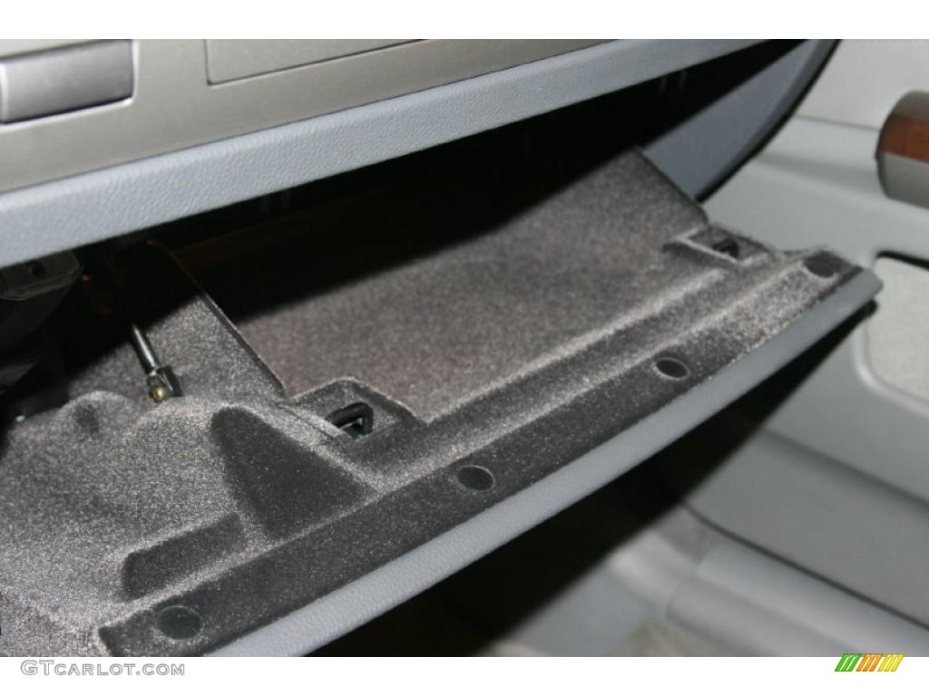 2006 7 Series 750i Sedan - Titanium Grey Metallic / Basalt Grey/Flannel Grey photo #36