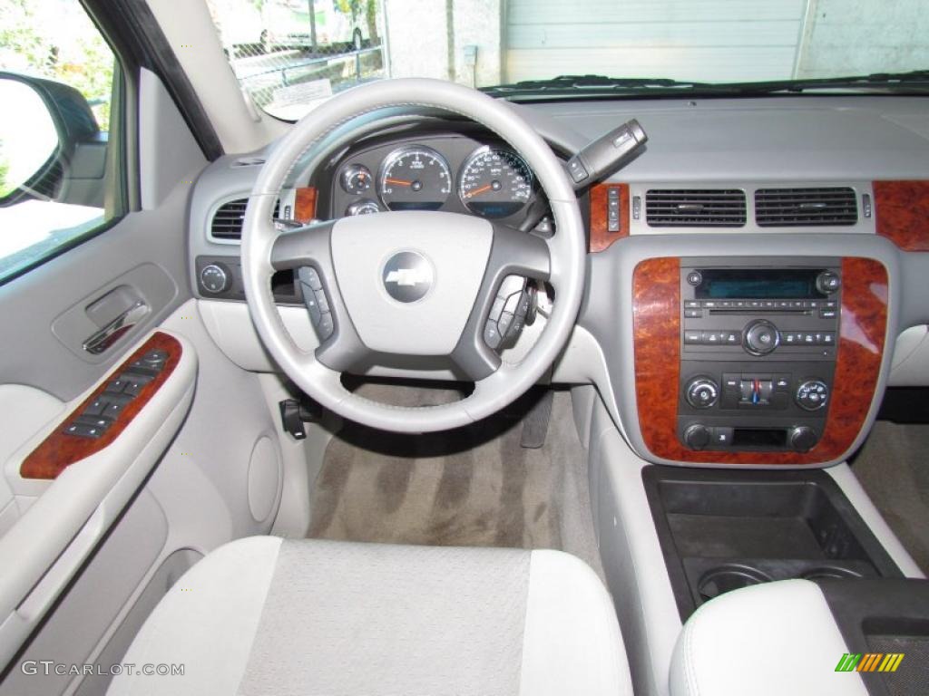 2009 Chevrolet Tahoe LT Light Titanium Dashboard Photo #48593771