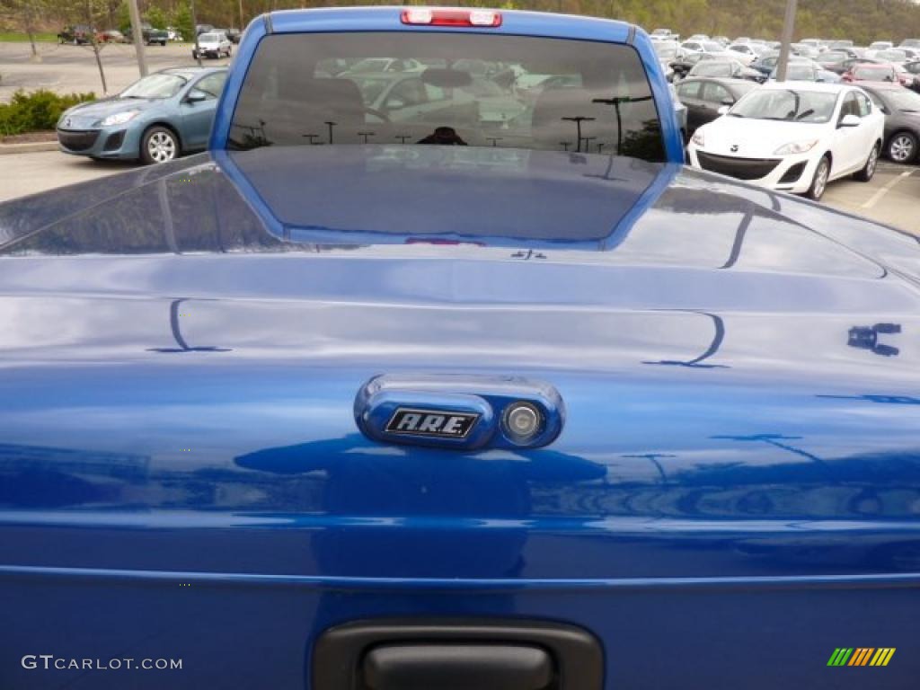 2004 Silverado 1500 Regular Cab - Arrival Blue Metallic / Dark Charcoal photo #8