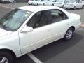 Super White - Camry CE Photo No. 20