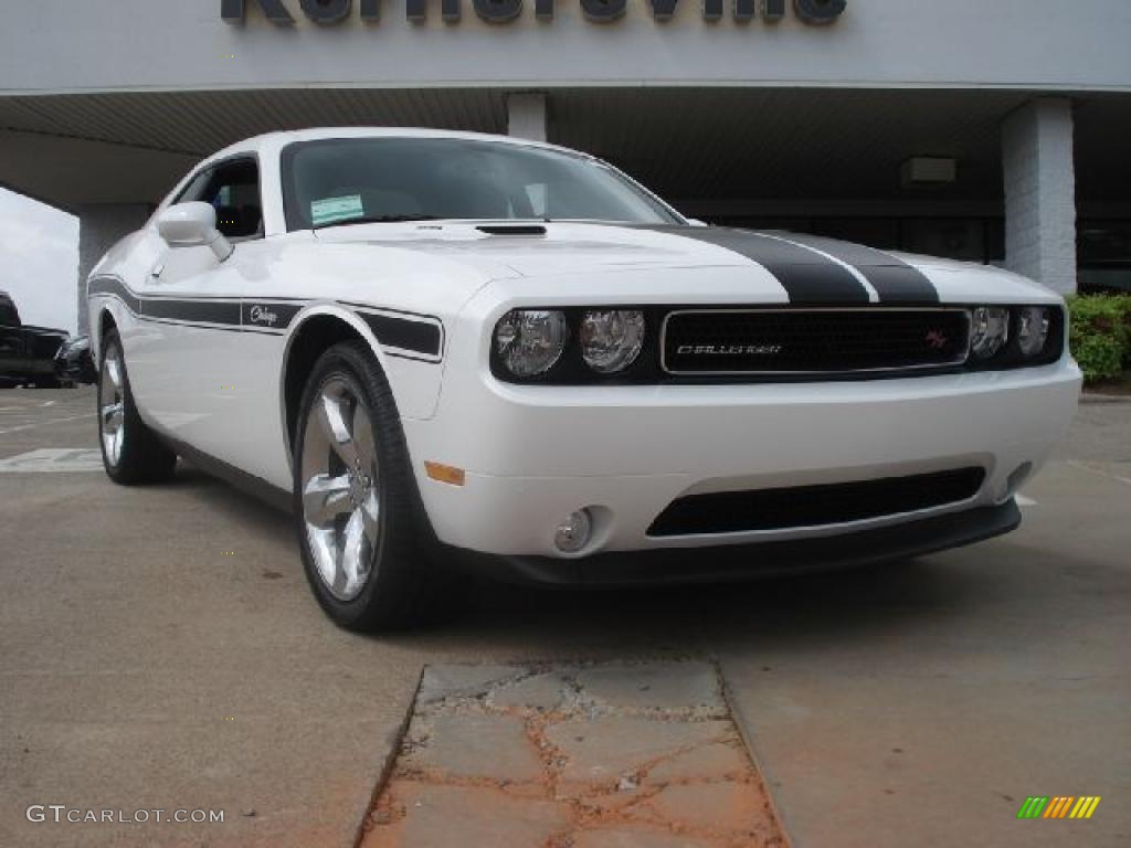 Bright White 2011 Dodge Challenger R/T Exterior Photo #48596383