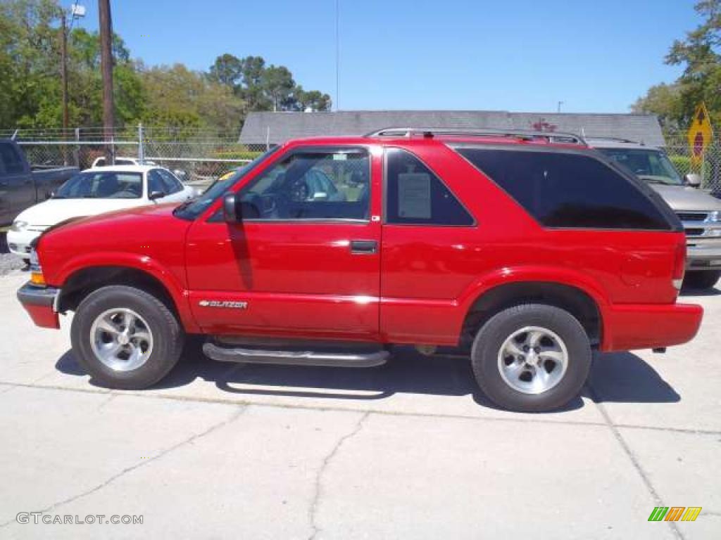 Victory Red 2001 Chevrolet Blazer LS Exterior Photo #48599125