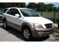 2003 Clear White Kia Sorento EX  photo #13