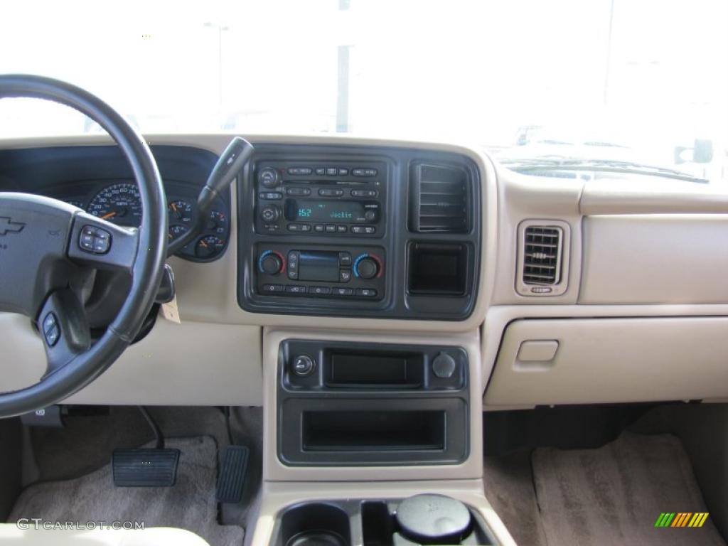 2004 Tahoe LT 4x4 - Sandalwood Metallic / Tan/Neutral photo #3