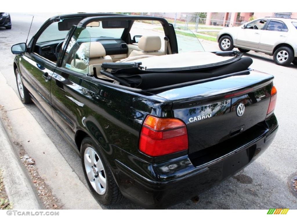 2001 Cabrio GLX - Black / Beige photo #17