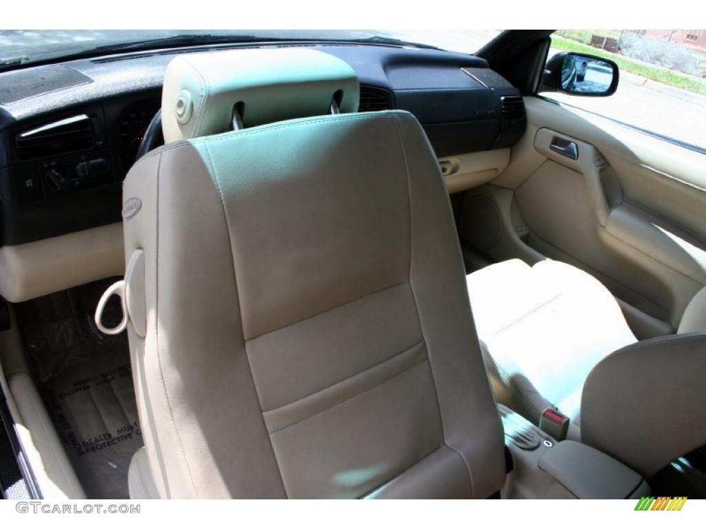 2001 Cabrio GLX - Black / Beige photo #39