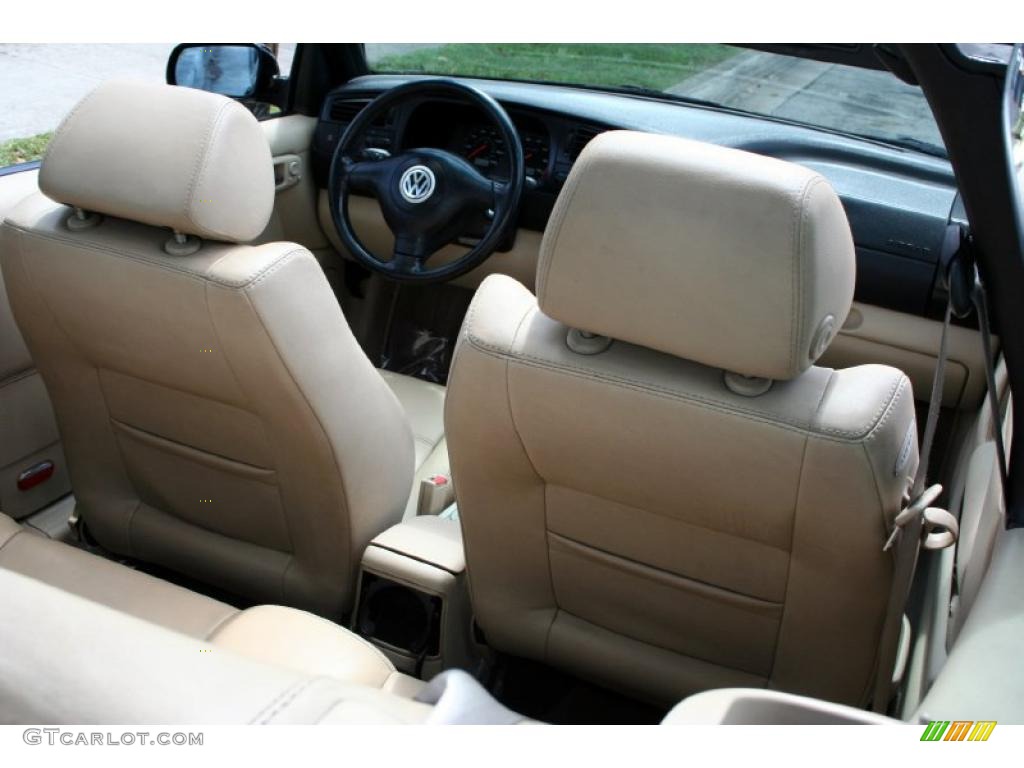 2001 Cabrio GLX - Black / Beige photo #42