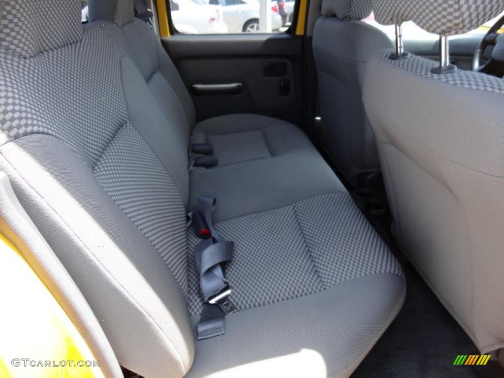 2002 Frontier SE Crew Cab 4x4 - Solar Yellow / Gray photo #15