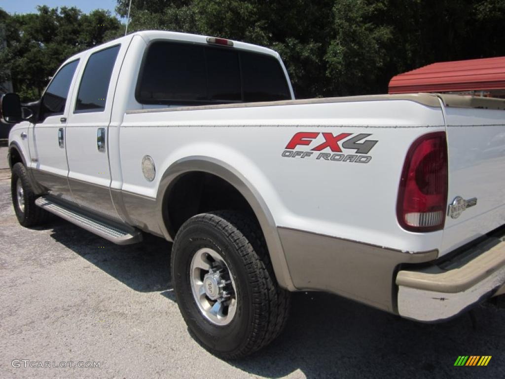 2004 F250 Super Duty King Ranch Crew Cab 4x4 - Oxford White / Castano Leather photo #7