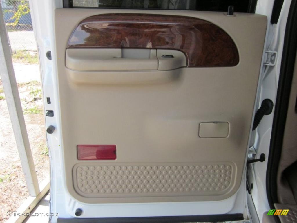2004 F250 Super Duty King Ranch Crew Cab 4x4 - Oxford White / Castano Leather photo #21