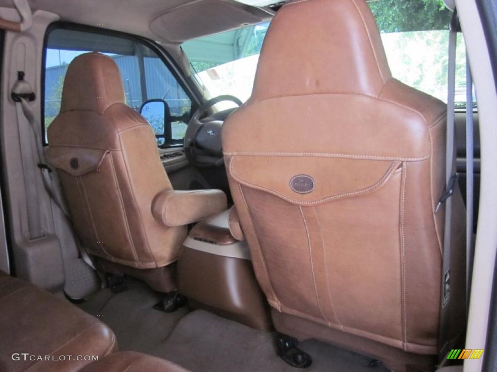 2004 F250 Super Duty King Ranch Crew Cab 4x4 - Oxford White / Castano Leather photo #26