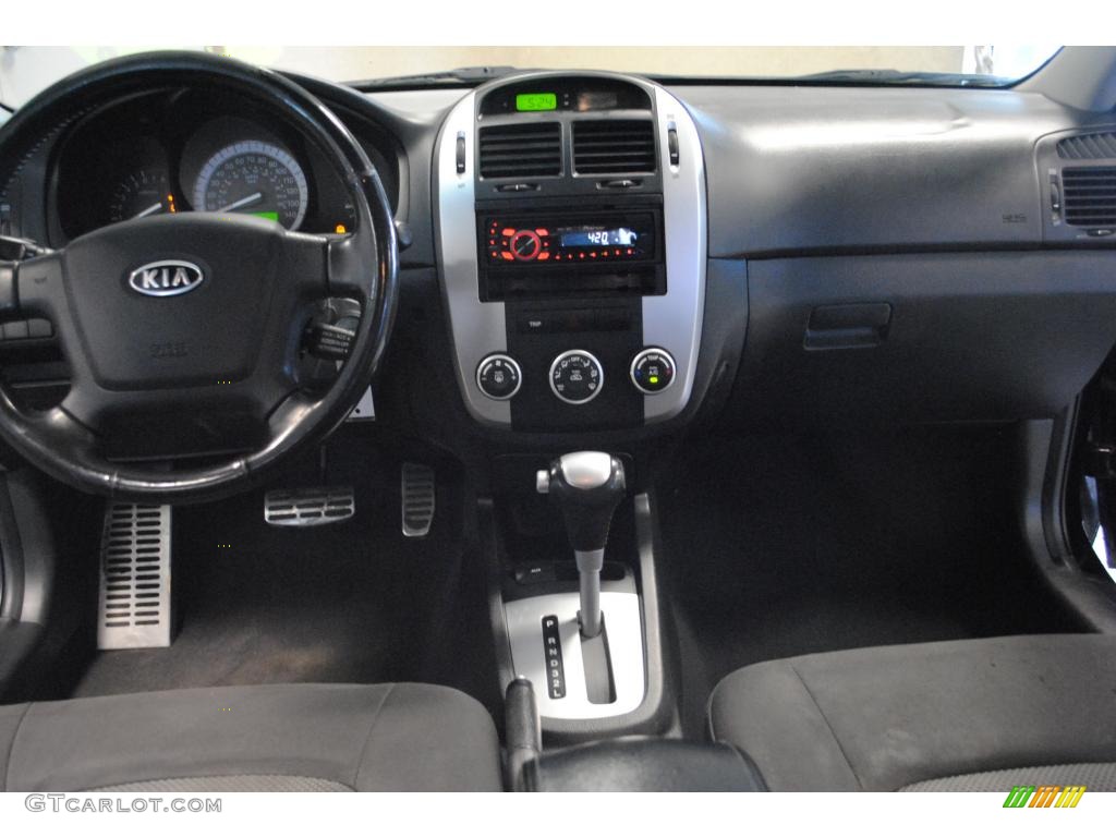 2007 Spectra Spectra5 SX Wagon - Black / Black photo #20