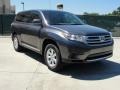 2011 Magnetic Gray Metallic Toyota Highlander   photo #1