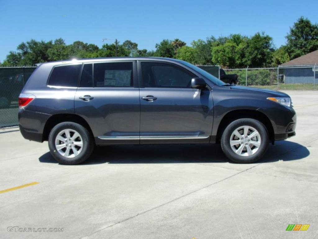 Magnetic Gray Metallic 2011 Toyota Highlander Standard Highlander Model Exterior Photo #48605228