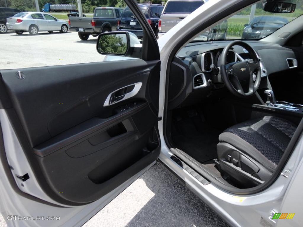 2010 Equinox LT - Silver Ice Metallic / Jet Black/Light Titanium photo #4