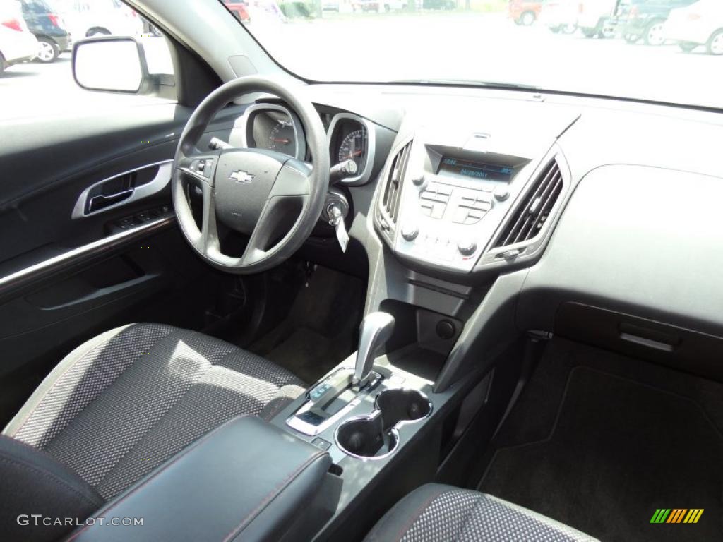 2010 Equinox LT - Silver Ice Metallic / Jet Black/Light Titanium photo #17