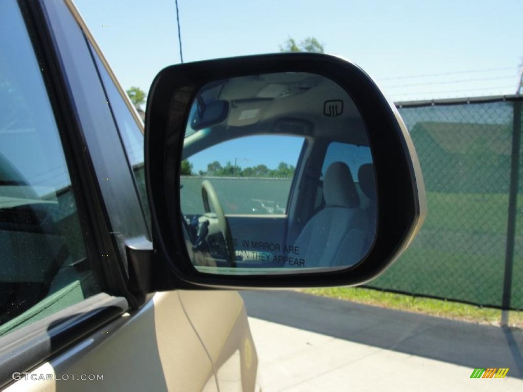 2011 Sienna LE - Sandy Beach Metallic / Bisque photo #19