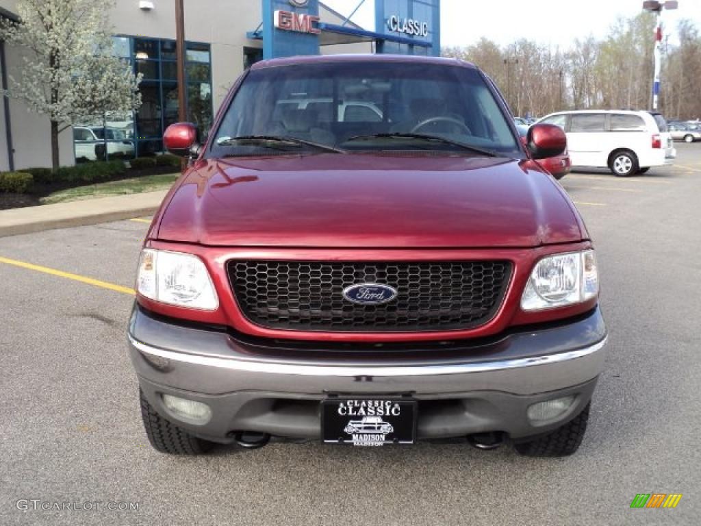 2002 F150 XLT SuperCab 4x4 - Toreador Red Metallic / Medium Graphite photo #2