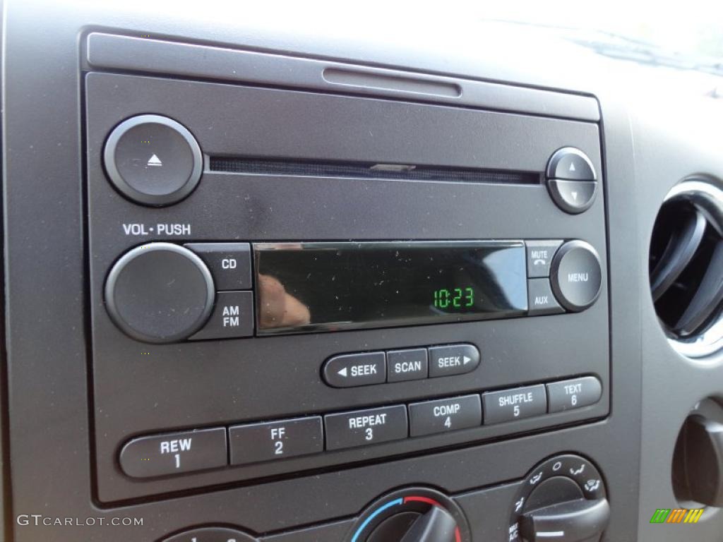 2006 F150 XLT SuperCab 4x4 - Bright Red / Medium/Dark Flint photo #26