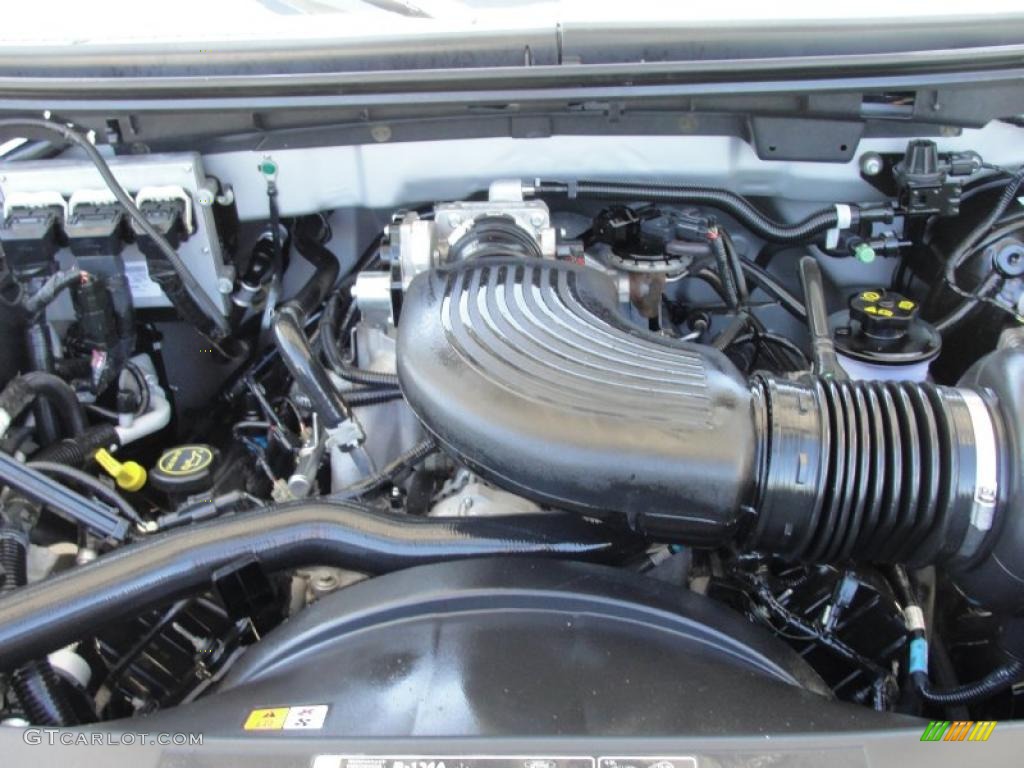 2005 F150 XLT Regular Cab - Silver Metallic / Medium Flint Grey photo #21