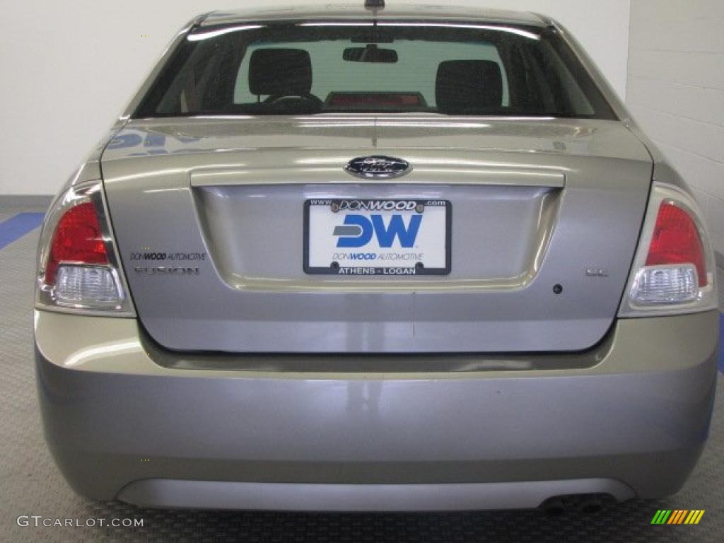 2008 Fusion SE - Vapor Silver Metallic / Charcoal Black photo #8