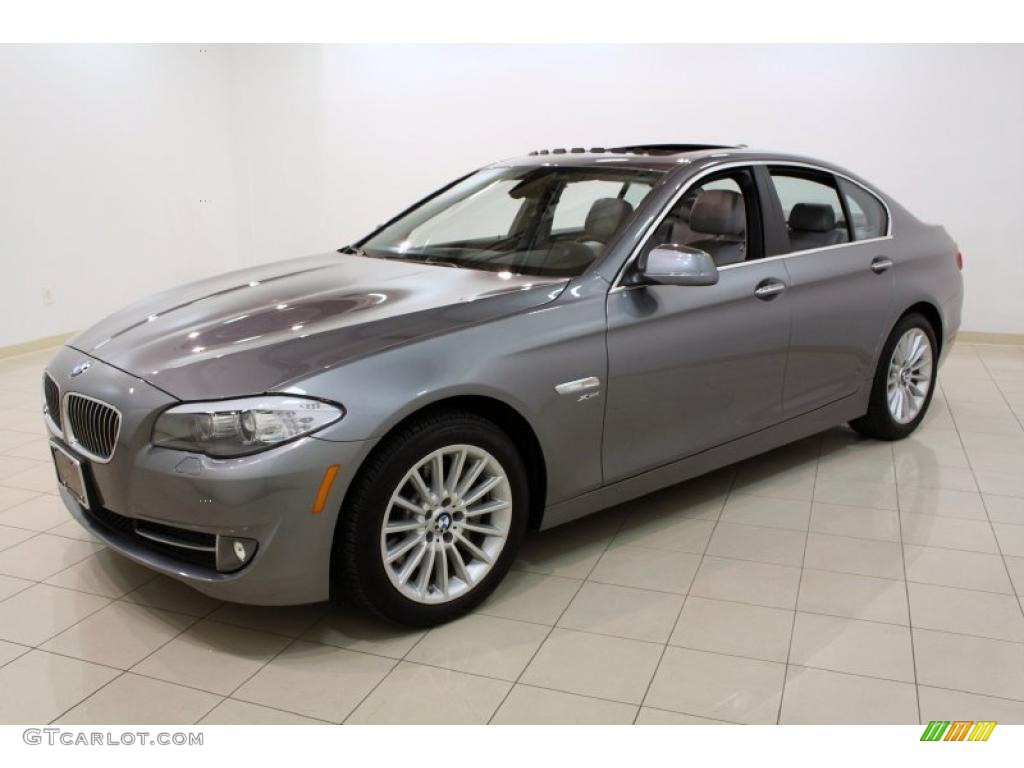 Space Gray Metallic 2011 BMW 5 Series 535i xDrive Sedan Exterior Photo #48612260