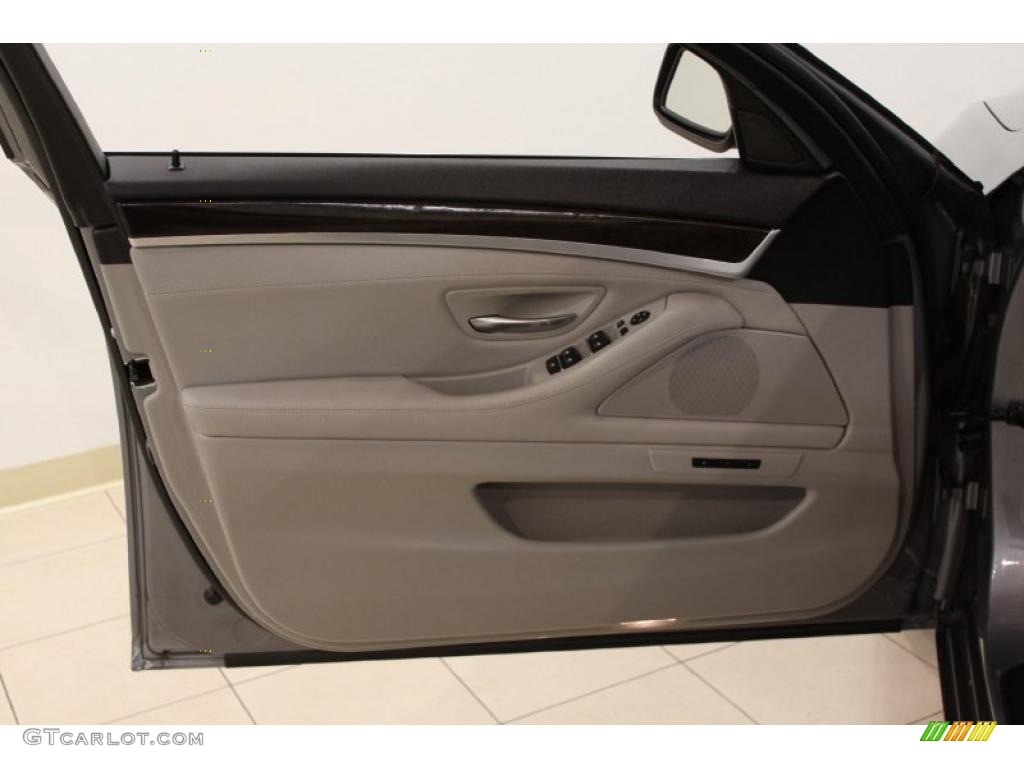 2011 BMW 5 Series 535i xDrive Sedan Everest Gray Door Panel Photo #48612323