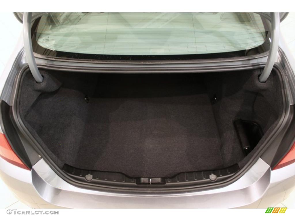 2011 BMW 5 Series 535i xDrive Sedan Trunk Photo #48612548