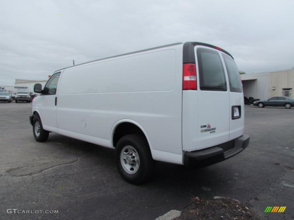 2011 Express 2500 Cargo Van - Summit White / Medium Pewter photo #5