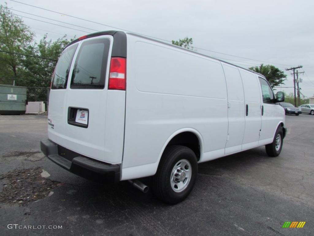 2011 Express 2500 Cargo Van - Summit White / Medium Pewter photo #7