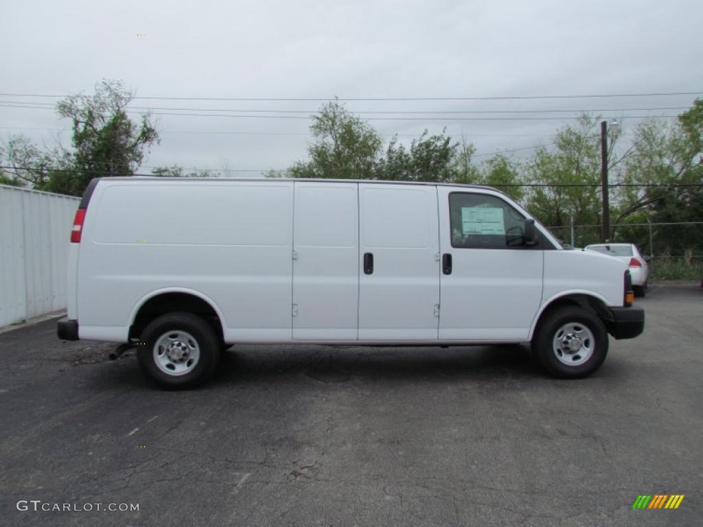 2011 Express 2500 Cargo Van - Summit White / Medium Pewter photo #8