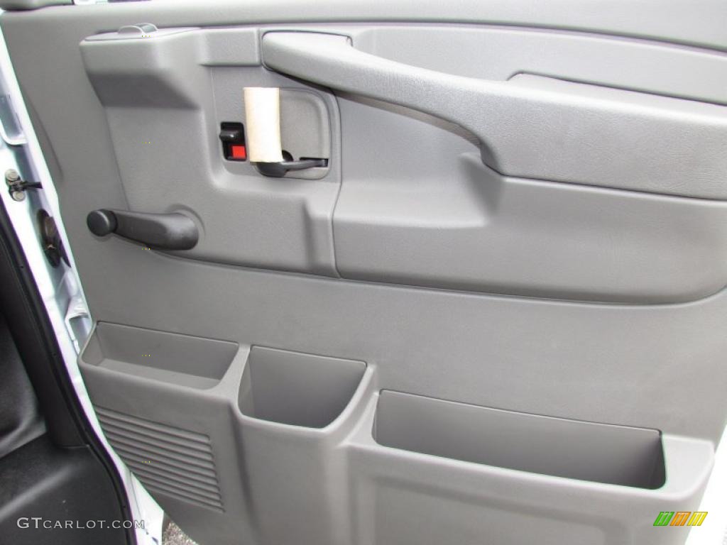 2011 Express 2500 Cargo Van - Summit White / Medium Pewter photo #14