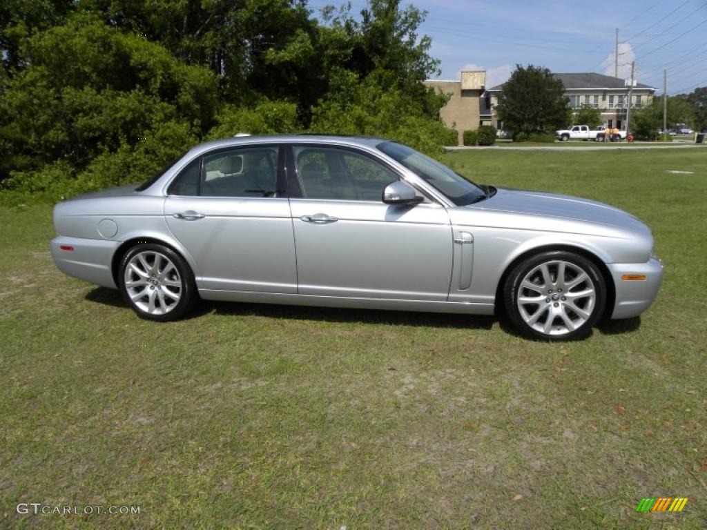 2008 XJ XJ8 - Liquid Silver Metallic / Champagne/Mocha photo #14