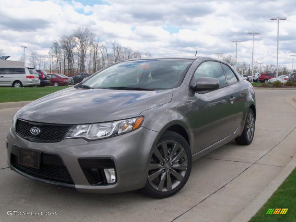 2011 Forte Koup SX - Titanium / Black Sport photo #1