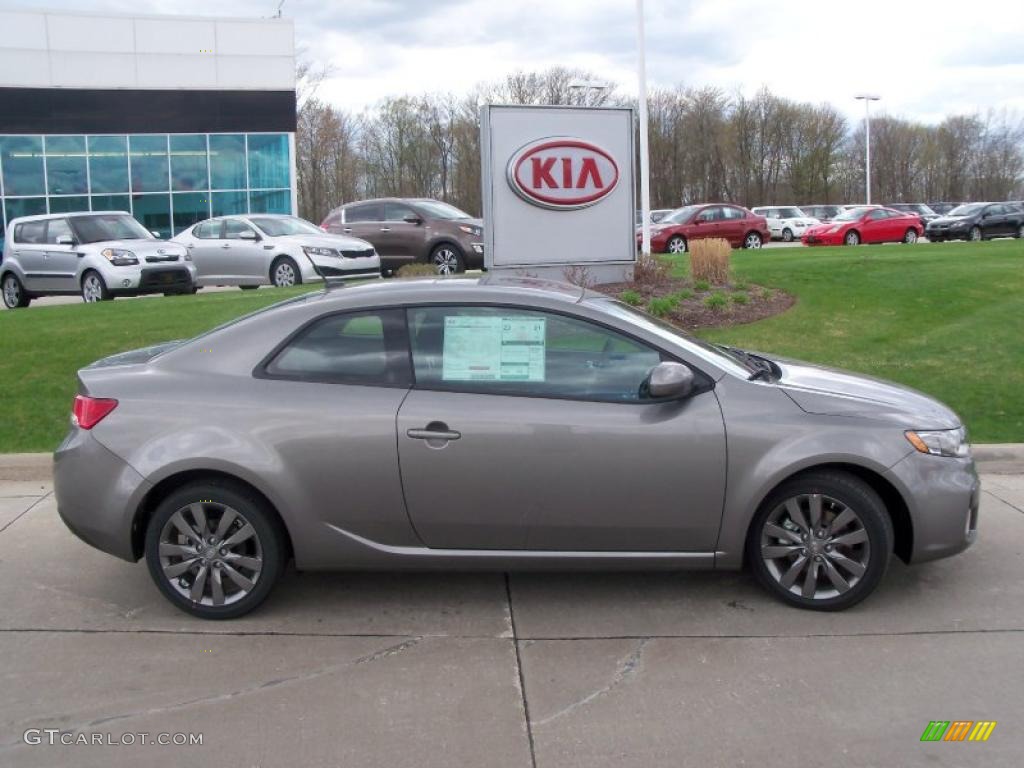 Titanium 2011 Kia Forte Koup SX Exterior Photo #48617615