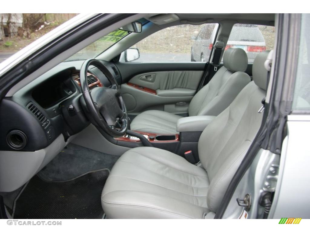 Gray Interior 2004 Mitsubishi Diamante LS Photo #48619715