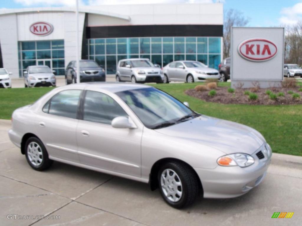 2000 Elantra GLS Sedan - Sandalwood / Gray photo #1