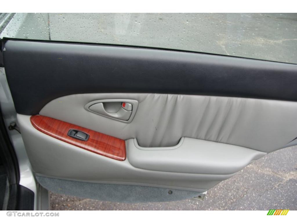 2004 Mitsubishi Diamante LS Door Panel Photos