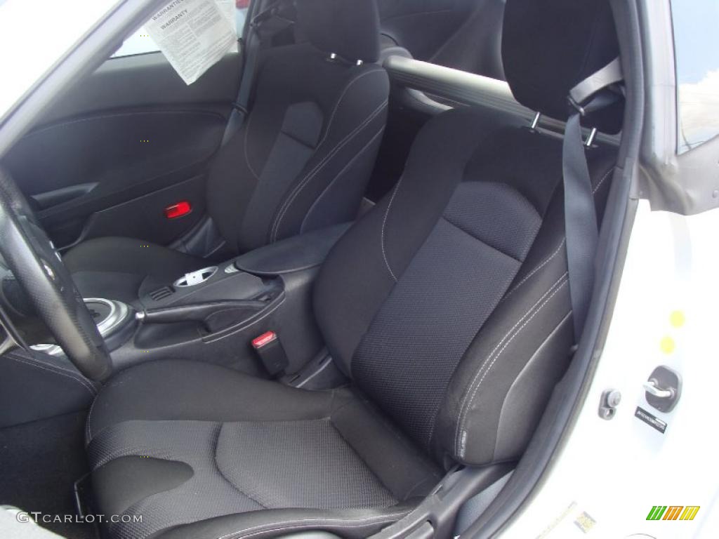 Black Cloth Interior 2009 Nissan 370Z Sport Coupe Photo #48620261