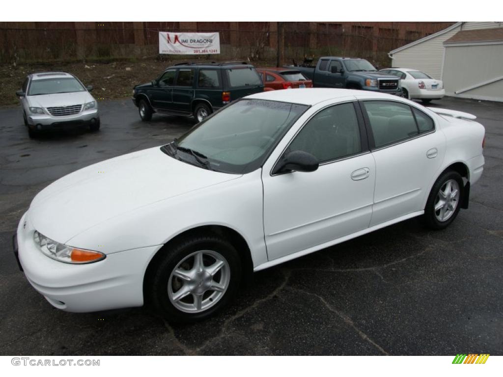 Arctic White 2003 Oldsmobile Alero GL Sedan Exterior Photo #48620267