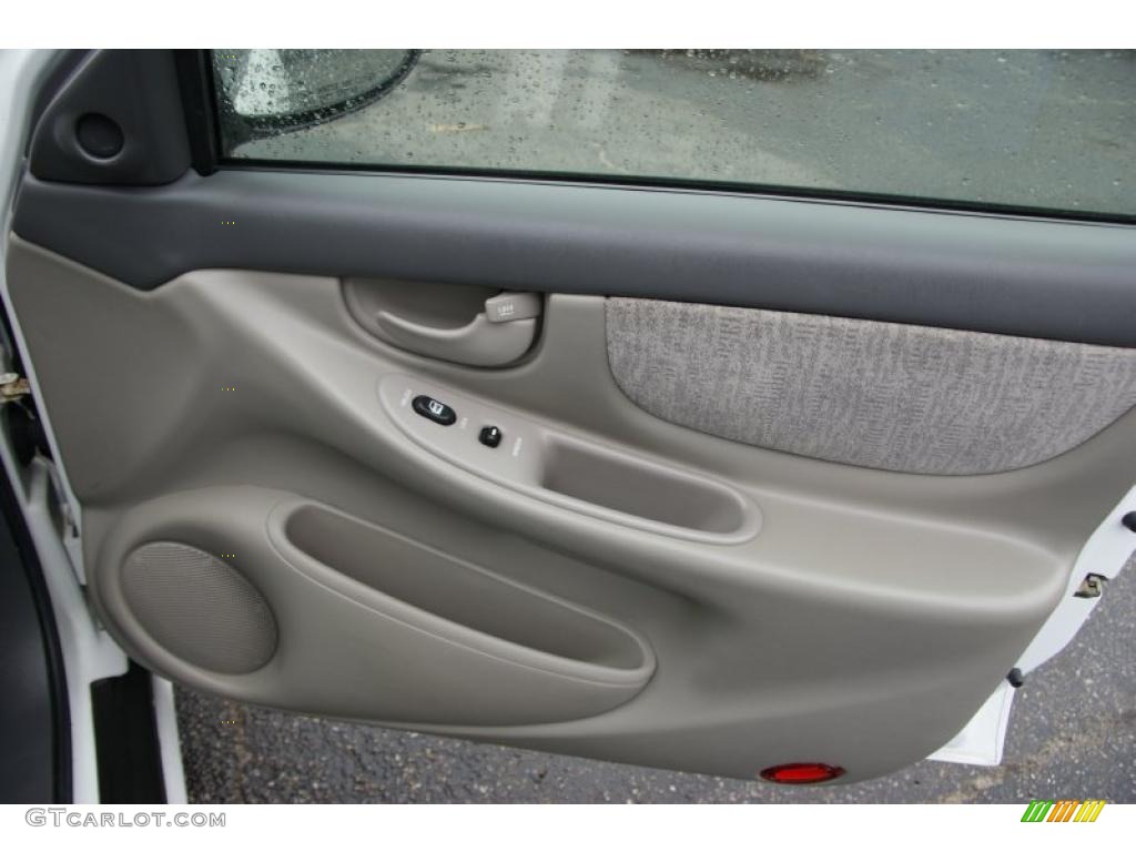 2003 Oldsmobile Alero GL Sedan Neutral Door Panel Photo #48620486