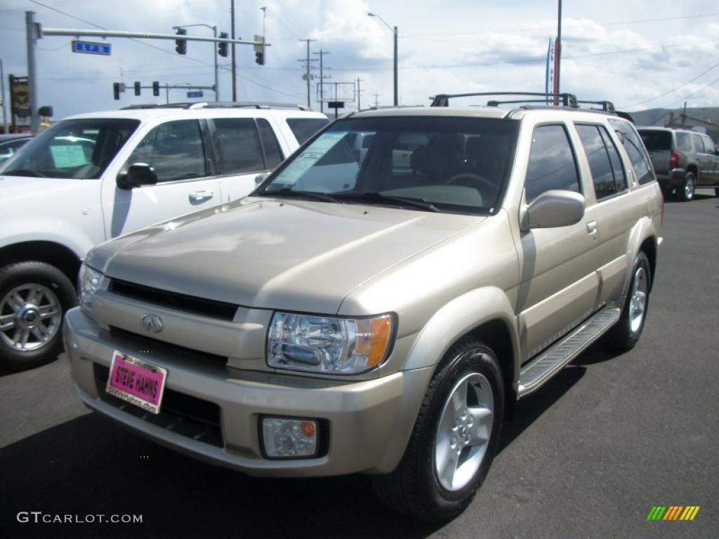 2001 QX4  - Tuscan Beige Metallic / Stone Beige photo #2