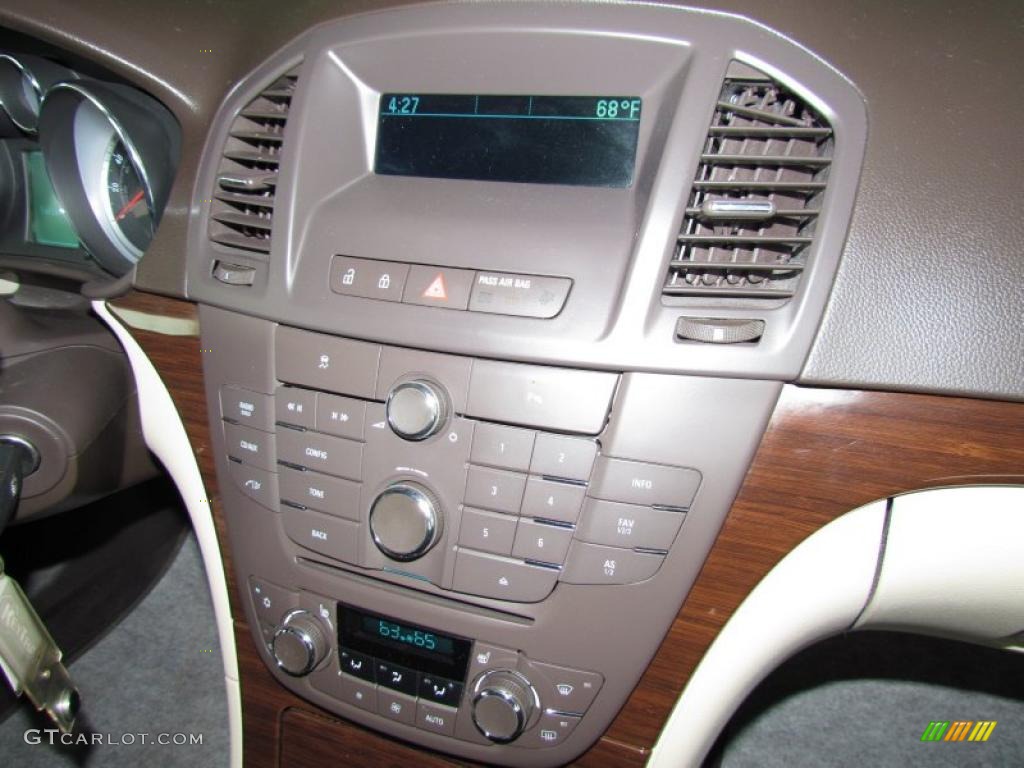2011 Buick Regal CXL Controls Photo #48621602