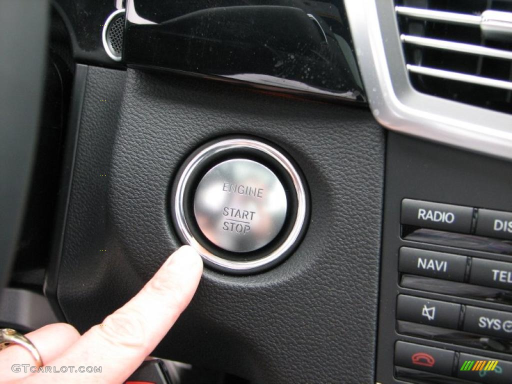 2011 Mercedes-Benz E 350 4Matic Sedan Controls Photo #48621812