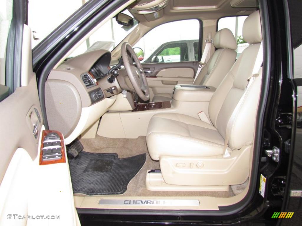 Light Cashmere/Dark Cashmere Interior 2011 Chevrolet Tahoe LTZ Photo #48622124