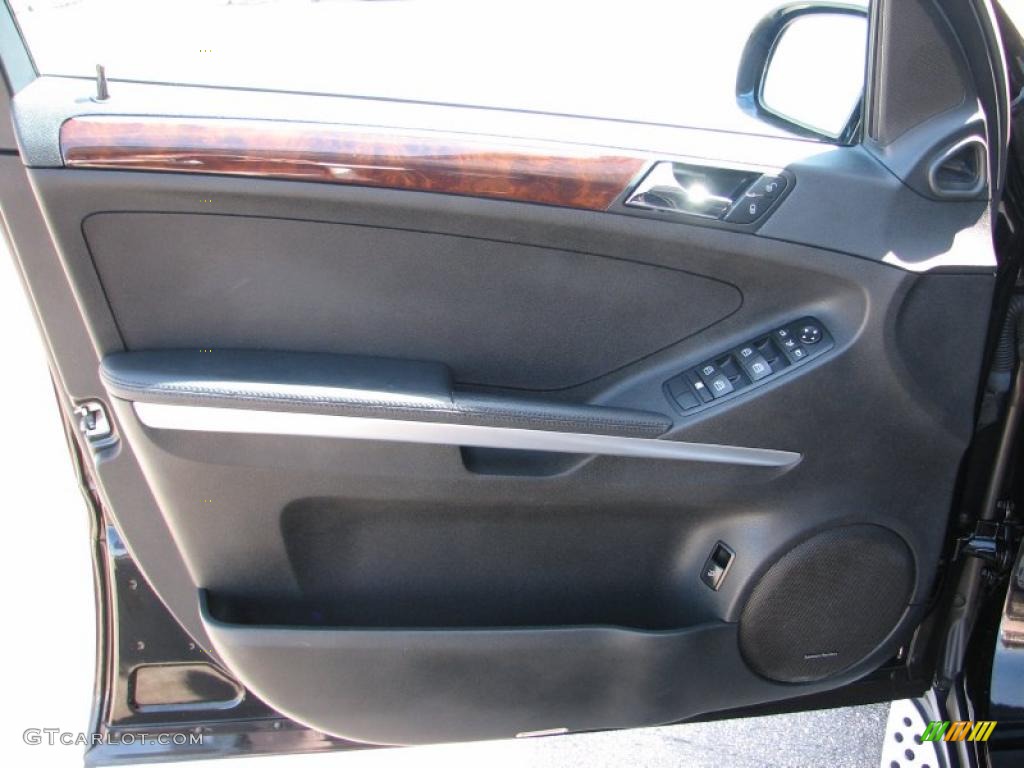 2008 Mercedes-Benz ML 550 4Matic Black Door Panel Photo #48623335