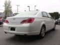 Blizzard White Pearl - Avalon Limited Photo No. 5