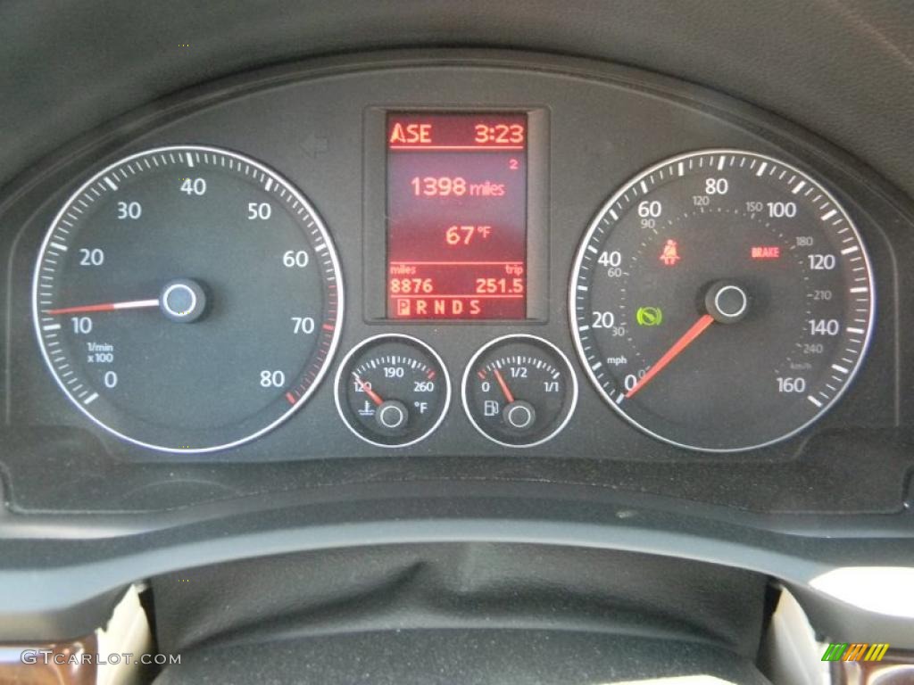2009 Volkswagen Eos Lux Gauges Photo #48628480